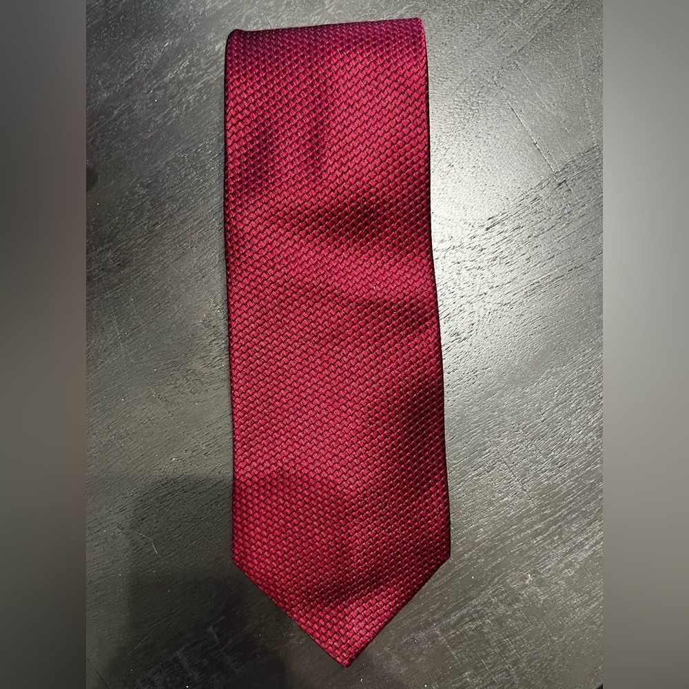 Red Men's Classic Tie 100% silk‎